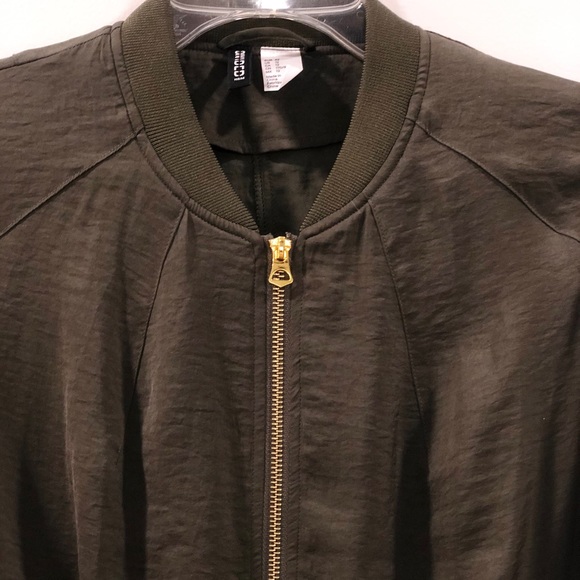 Cute army green jacket! - Picture 5 of 6